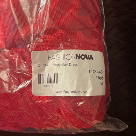 Dress - Picture 2 of 3